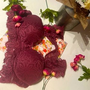 PINK Maroon Lace Bralette 💐